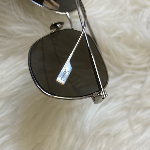 Unisex YSL SAINT LAURENT Sunglasses 🕶️ - Picture 9 of 11